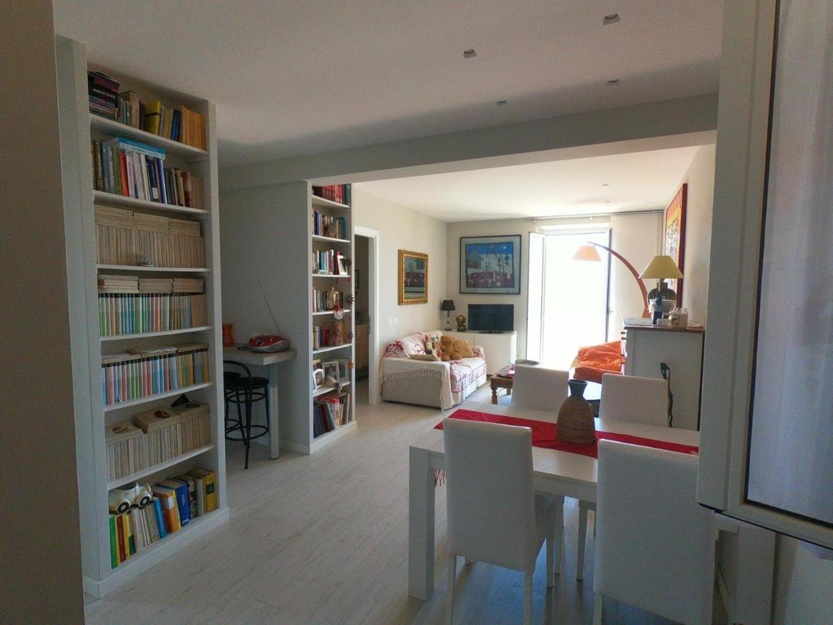 Villa Rosso Tramonto Luxury-White- Ladispoli, Lungomare Regina Elena 58 Extérieur photo